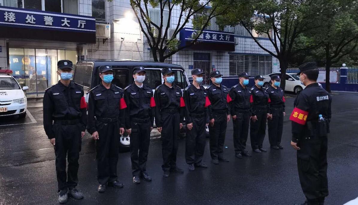 倡導(dǎo)文明新風(fēng)，共建美好襄陽(yáng)！創(chuàng)文有咱獵鷹來幫忙