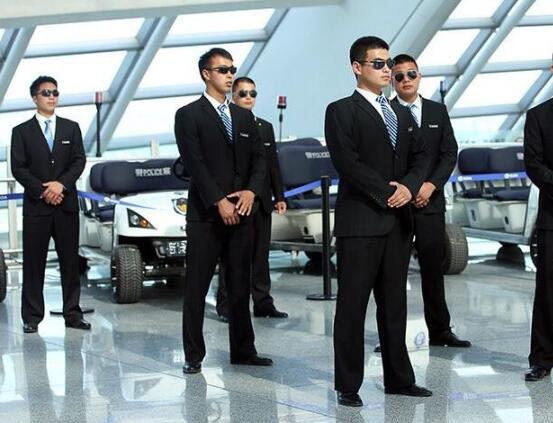 私人保鏢為何發(fā)展如此迅速，襄陽獵鷹保安告訴您？