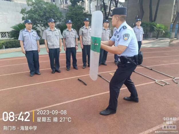 獵鷹護(hù)航秋季開(kāi)學(xué)，強(qiáng)化駐校保安員培訓(xùn)