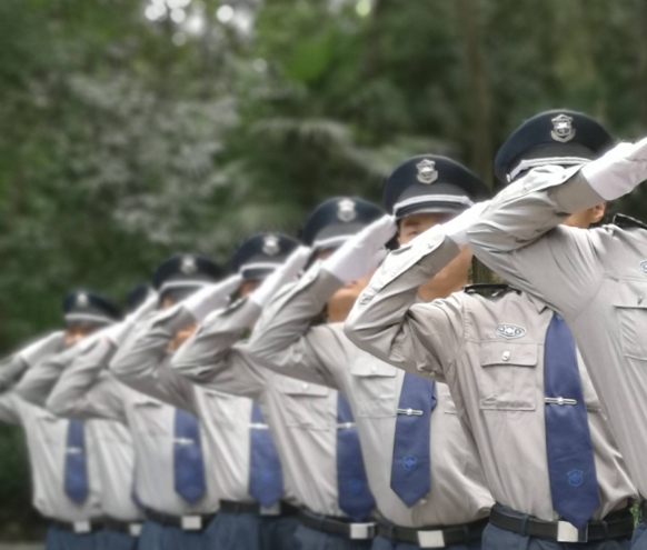 物業(yè)保安如何進(jìn)行安全培訓(xùn)和應(yīng)急演練？